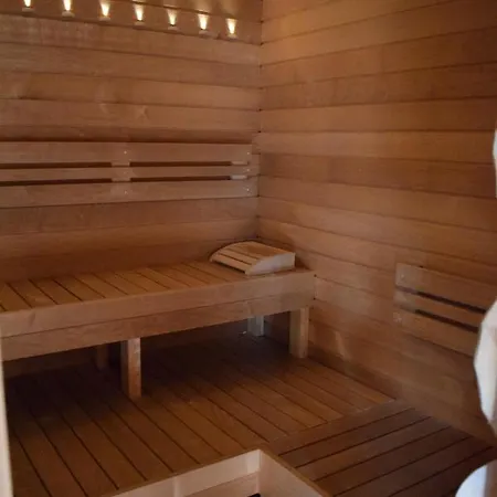 بيت للعطل Zrubovy Dom - Moon Nová Lesná