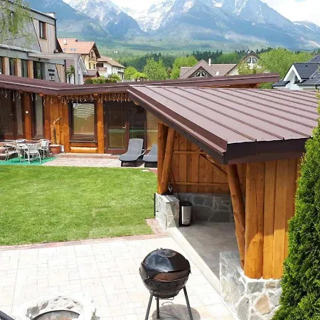 Zrubový Dom - Moon Nová Lesná