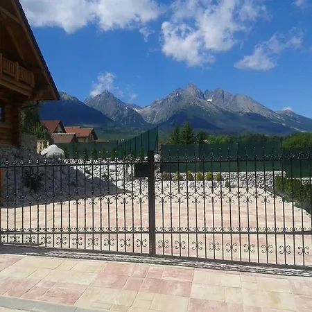 Zrubovy Dom - Moon *